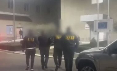 Fusnin lëndë narkotike në qeli/ Prokuroria kërkon burg për policin dhe 2 të tjerë, zbardhet skema (EMRAT)
