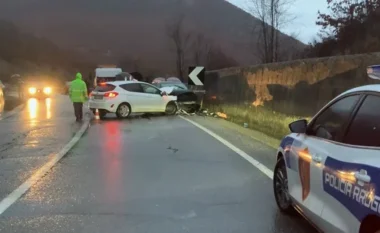 Aksident me pasojë vdekjen në autostradën Tiranë-Durrës, arrestohet 36-vjeçarja