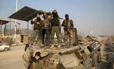 Siria nis luftime të ashpra me kurdët në Aleppo, ushtria urdhëron evakuimin e banorëve