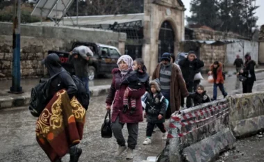 Ushtria siriane bombardon lagjet kurde në Alepo, u bën thirrje luftëtarëve të dorëzohen