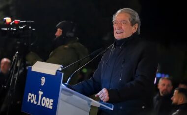 “Edi Rama sfidon dhe poshtëron shqiptarët duke nxjerrë Lubinë”, Berisha para Kryeministrisë: Më 24 Janar t’i japim mesazhin e qartë, hiq dorë nga grushti i shtetit