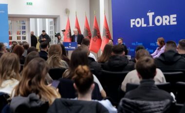 “Ju paguani tarifat më të larta për shkollimin”/ Berisha: Edi Rama riktheu standardet e diktaturës komuniste për universitetet