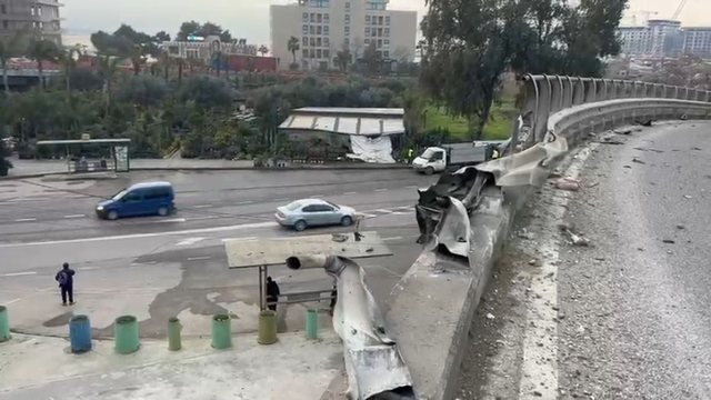 Aksidenti i rëndë në Durrës/ Me shpejtësi skëterrë, shoferi mori para barrierat anësore dhe “fluturoi” për 300 metra