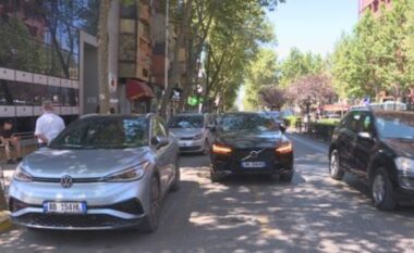 Ndryshimet në Kodin Penal/ Parkimi dysh të çon në burg! Ja detajet e reja