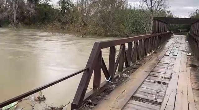 U rrezikohet jeta nga prurjet e lumit Erzen, 500 personave në Sukth u kërkohet evakuim urgjent