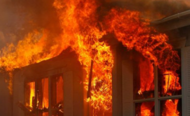 Shkrumbohet banesa në Elbasan, katër anëtarë të familjes mbeten në qiell të hapur