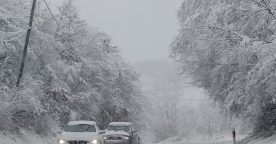 Reshje shiu dhe bore në Kosovë, probleme e vështirësi në qarkullim në disa akse rrugore