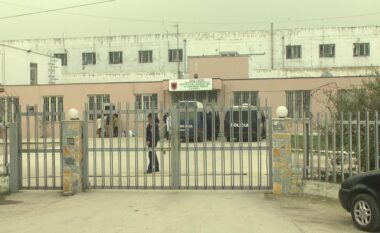 Situatë kritike nga moti i keq, përmbytet burgu i Durrësit! Hyn uji në 8 qeli