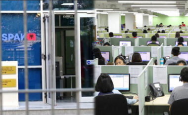 Mashtrimi me “Call Center-at” nga kullat e Tiranës, “Le Iene” zbulon si funksiononte skema përmes një të infiltruari: Kërkonin investime deri në 200 mijë euro!