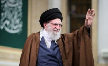 Irani prej javësh nën “zjarrin” e protestave, analiza: Si e ka siguruar Khamenei mbijetesën e regjimit të mullahëve