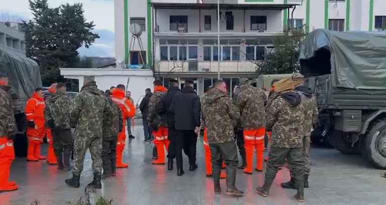 Dyshohet se e mori rrjedha e përroit  vijojnë kërkimet për gjetjen e 30 vjeçarit  Jurgen Karaj