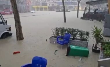 VIDEO/ Rëndohet situata nga përmbytjet në Durrës, lokale dhe rrugë nën ujë (PAMJET E REJA)