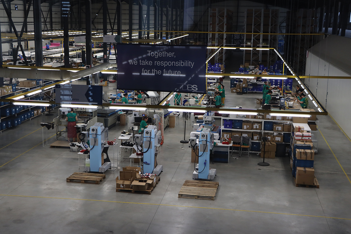 Rënia e euros nxjerr Shqipërinë jashtë konkurrencës rajonale  Fasoneria  mes konsolidimit dhe presionit të kostove në 2026