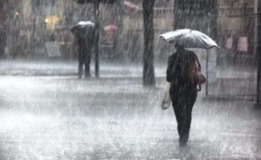 Kushte të paqëndrueshme atmosferike, parashikimi i motit për këtë të dielë