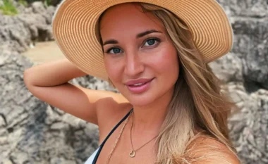 Humb jetën influencuesja italiane pas operacioneve estetike