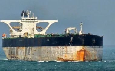 SHBA-të përpiqen të sekuestrojnë tankerin të lidhur me Venezuelën dhe Rusinë