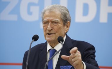 “Revolucioni iranian drejt fitores vendimtare”, Berisha: Dënoj me forcën më të madhe barbaritë e regjimit ndaj qytetarëve