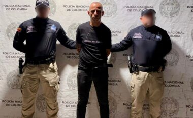 VIDEO/ Hiqej si shqiptar dhe trafikonte drogë, arrestohet në Kolumbi një shtetas zviceran me pasuri marramendëse. Kërkohej nga Interpoli