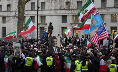 Evropa solidarizohet me Iranin, zhvillohen protesta në Londër, Paris dhe Berlin