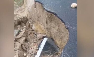 Tjetër skandal në Bashkinë e Matit, shembet rruga 8 muaj pas inagurimit