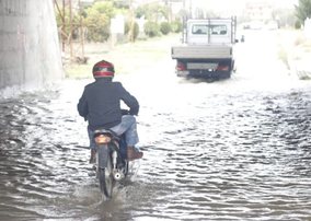 “SHUMËFISHIM I DËMEVE”/ BIRN: Përmbytjet nxjerrin në pah keqmenaxhimin e territorit dhe infrastrukturës