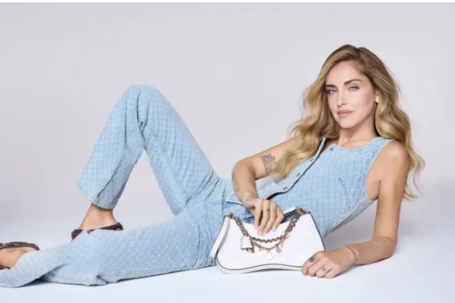 Chiara Ferragni rikthehet fuqishëm  Imazhi i fushatës globale Guess