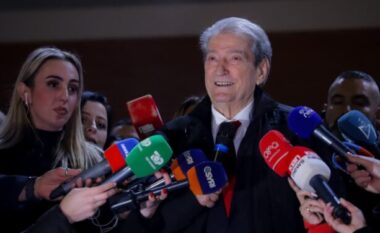 “Bravo!”/ Përfundon pas tre orësh protesta e PD, Berisha: Po bëni historinë, ky është popull vigan! Do të mblidhemi sërish…