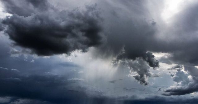 Vranësira dhe kushte atmosferike të paqëndrueshme  parashikimi i motit për këtë të diel