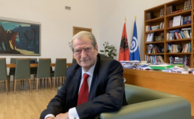 ‘Courrier des Balkans’ intervistë me Berishën/ Kreu i PD: Kërkojmë dorëheqjen e Ramës dhe Ballukut, qeveria teknike të organizojë zgjedhje të lira dhe mos të prekë gjyqësorin