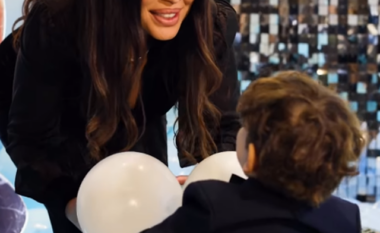Greta Koçi ndan momente të ëmbla nga ditëlindja djalit të saj, ja sa vjeç mbush