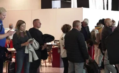 “Emigrantët shqiptarë më riemgrimin më të lartë”, BERZH: Po largohet mosha 20-39 vjeç, popullsia me tkurrje më të shpejtë