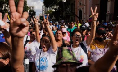 Ministri i Mbrojtjes i Venezuelës apel qytetarëve: Rikthehuni qetësisht në aktivitetet tuaja! Mos u ndikoni nga presionet dhe kërcënimet