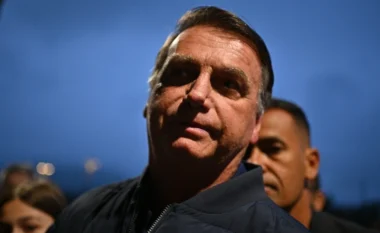 U rrëzua dhe goditi kokën/ Ish-presidenti i burgosur i Brazilit dërgohet në spital