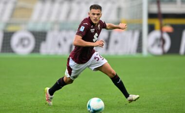 Kristjan Asllani totalisht jashtë planeve të Torinos, trajneri as nuk e grumbullon për ndeshjen e Kupës së Italisë