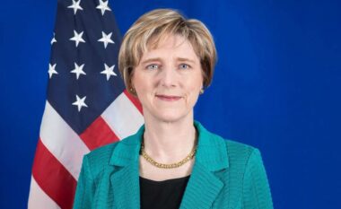 Trump e emëroi pas arrestimit të Maduros, mbërrin në Venezuelë shefja e re e misionit diplomatik të SHBA-ve! Erë e re mes Uashingtonit dhe Karakasit!