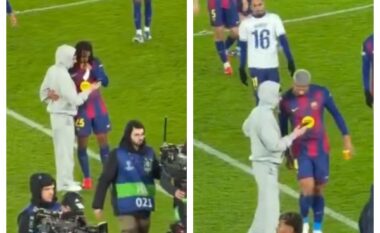 VIDEO/ Shikoni momentin kur Gavi ua tregon në telefon shokëve të skuadrës disfatën e Realit në Champions