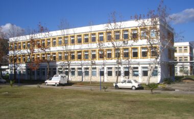 Të dëmtuar nga fishekzjarrët dhe të dehur, 55 raste në urgjencën e spitalit të Sarandës