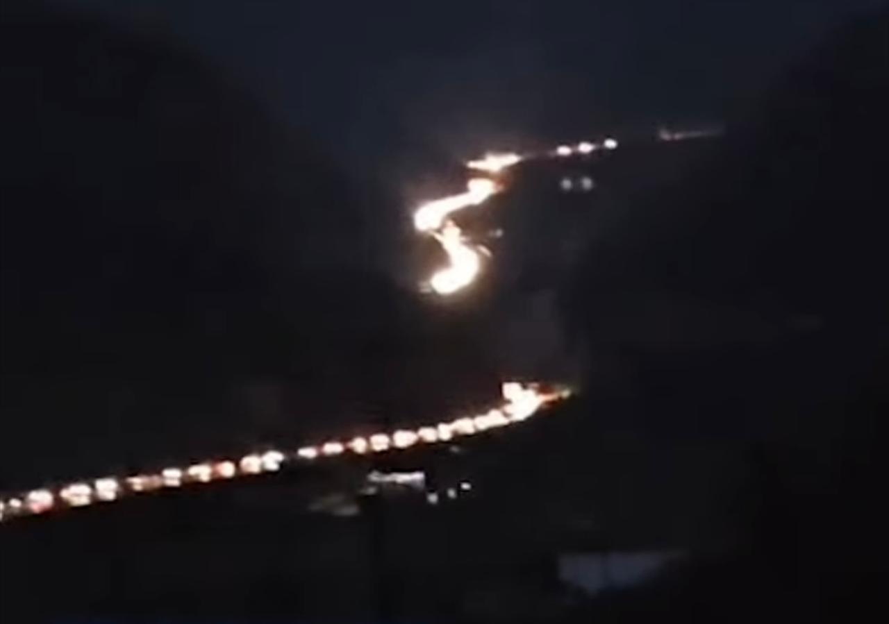 Pas 15 orësh radhë të gjata, rikthehet normaliteti në aksin Elbasan-Librazhd-Prrenjas