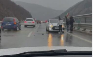 Aksidentet në veri dhe verilindje të vendit/ Reagon shoqata e siguruesve të Shqipërisë: Mungesa e marrjes së masave rrezik për qytetarët