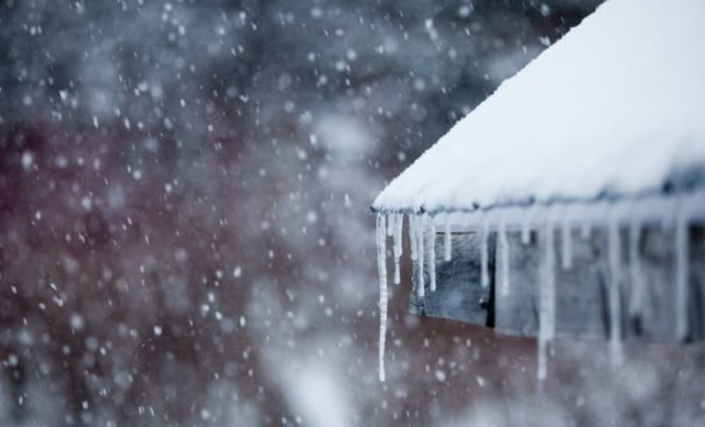 Parashikimi i motit 1 Janar 2026/ I ftohti dhe acari mbërthejnë vendin, temperaturat zbresin deri në -8°C