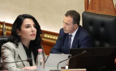 Vendimi i Peleshit në kundërshtim me rregulloren/ Kuvendi shtyu mbledhjen e Këshillit të Mandateve për Ballukun, BIRN: Mbi një muaj e gjysmë zvarritje nga mazhoranca socialiste