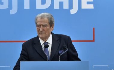 Berisha: Kaluan 20 ditë nga kërkesa e SPAK për arrestimin e Ballukut, aferat e saj arrijnë në 1.2 miliardë euro, Rama po sfidon drejtësinë