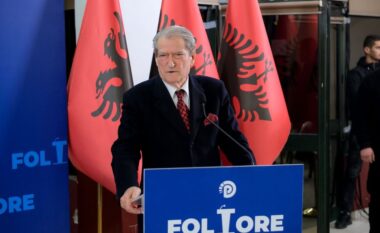 “Do përballemi me regjimin deri në fitoren e PD”, Berisha akuza Ramës: Hakeroi kompjuterat e prokurorëve, për të parë se çfarë kishte për të në dosje