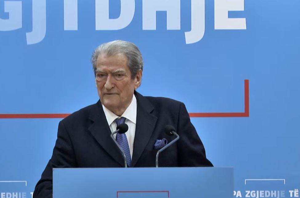 Berisha: Kaluan 20 ditë nga kërkesa e SPAK për arrestimin e Ballukut, aferat e saj arrijnë në 1.2 miliardë euro, Rama po sfidon drejtësinë