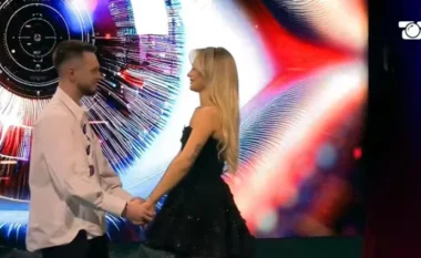 E papritur/ Vëllai i Selin vjen në shtëpi dhe zgjedh të takojë të motrën, Greta ‘thyen’ rregullat dhe i ‘rrëmben’ një përqafim