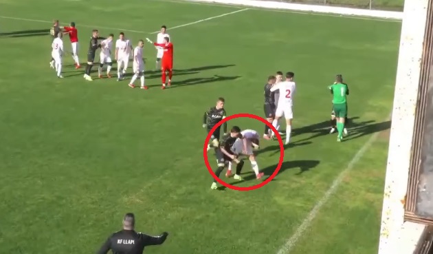VIDEO/ Plas grushti në miqësore, futbollistët shqiptarë fitojnë ndeshjen e kthyer në boks