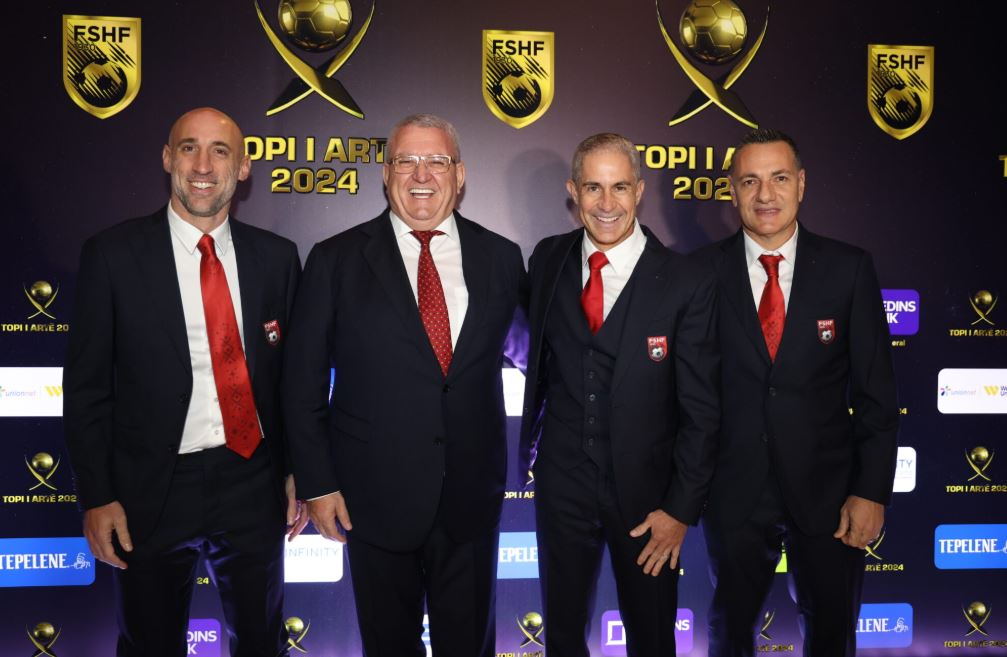 ZYRTARE  FSHF rinovon kontratat me Silvinjon dhe stafin e tij  Por e ardhmja mbetet në dyshim