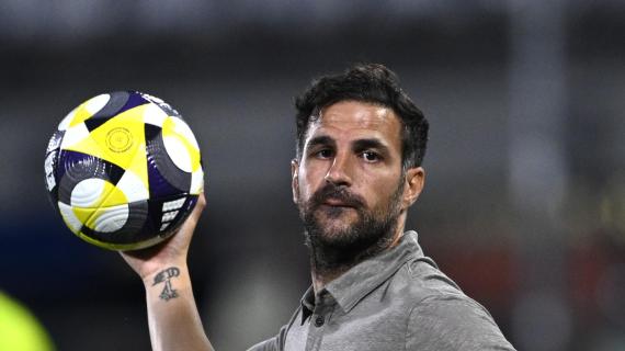 Fabregas nuk i del e keqja pas Milanit: Si t’ua shpjegoj djemve që humbëm? Bëmë 700 pasime dhe ata 200, humbëm tre topa dhe na shënuan 3