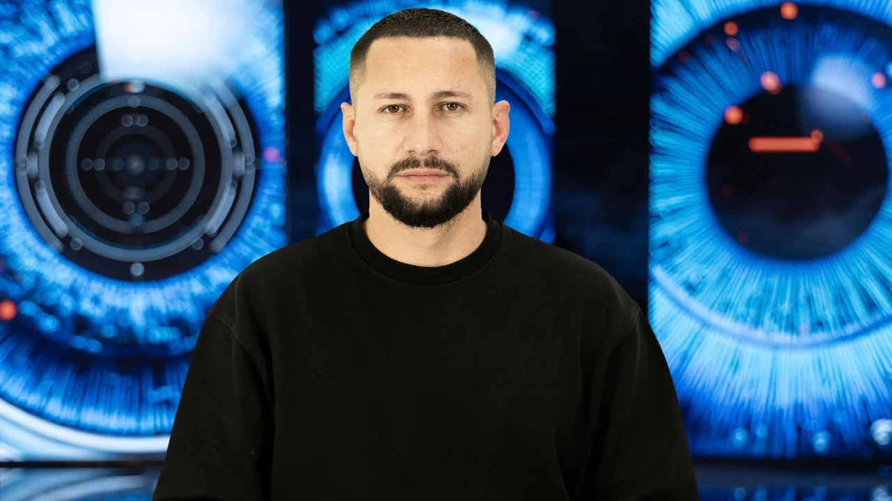  Çuna përshëndetje  shitet kali   Futet në shtëpi në mënyrë të pazakontë  njihuni me banorin e ri të Big Brother Vip