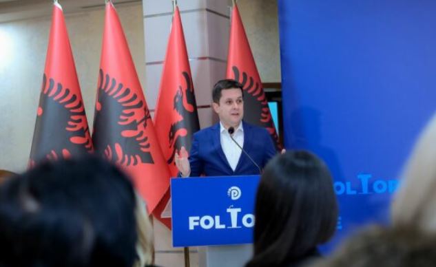  Ministria e Shëndetësisë përgjegjëse   Ikja e dritave në QSUT  Alimehmeti nga Foltorja  Situatë alarmante  abuzim me fondet  Nga tetori  spitali pa kontratë për gjeneratorët